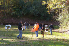073